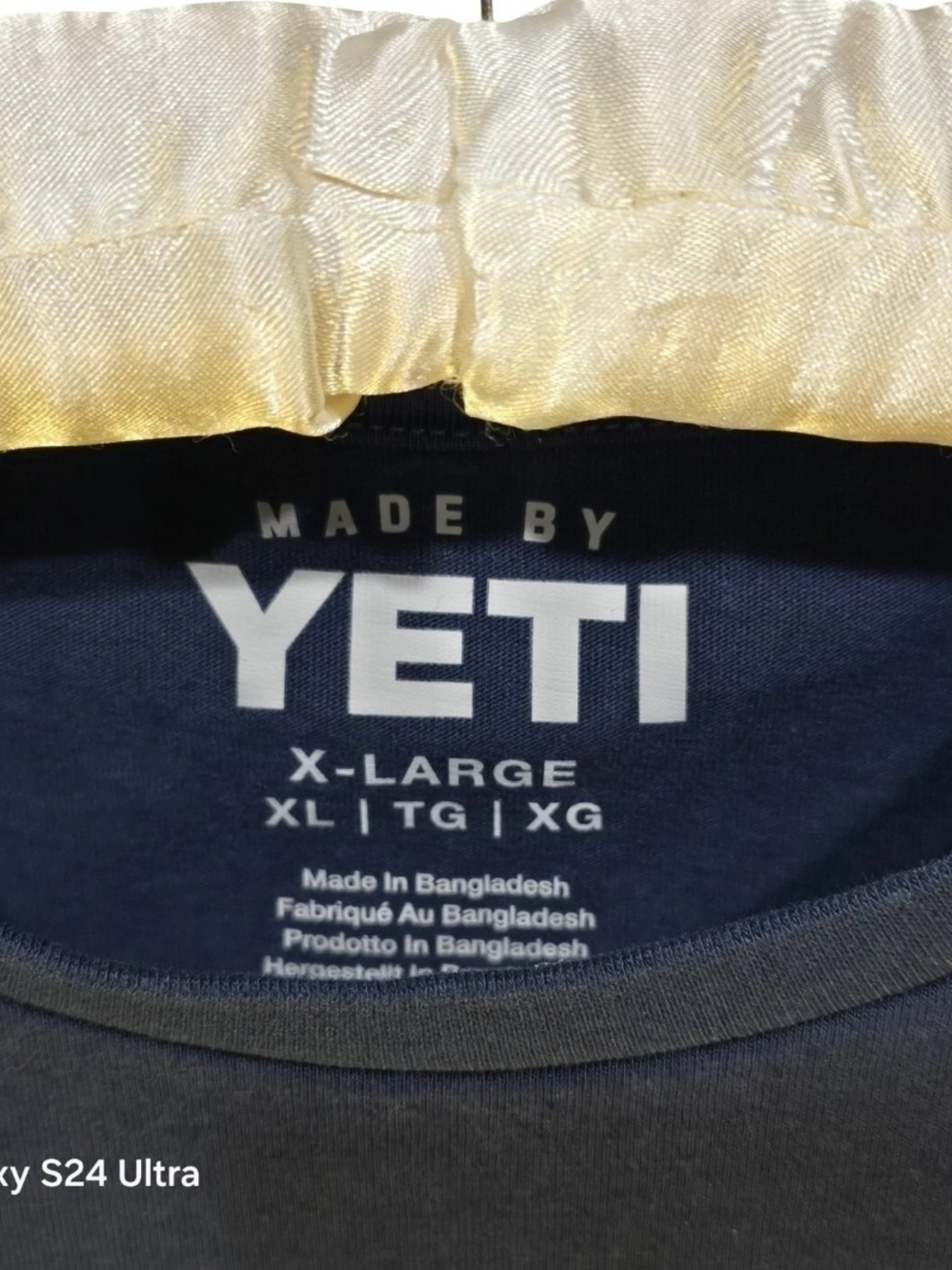 YETI Mens XL Tee Shirt Navy Star Badge Patriotic Stars Graphic Tee Crewneck - Picture 6 of 6